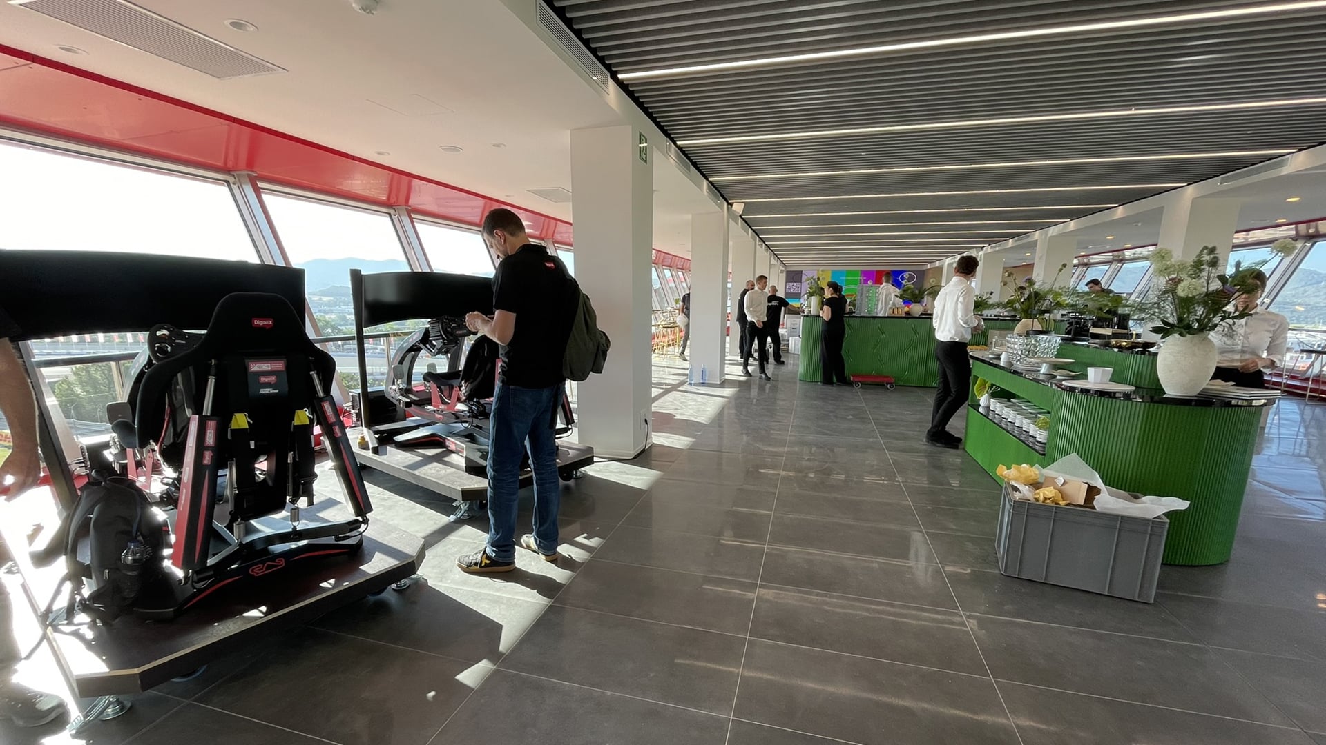 Experiencia Premium de Simracing en el Rooftop del Circuit de Barcelona-Catalunya