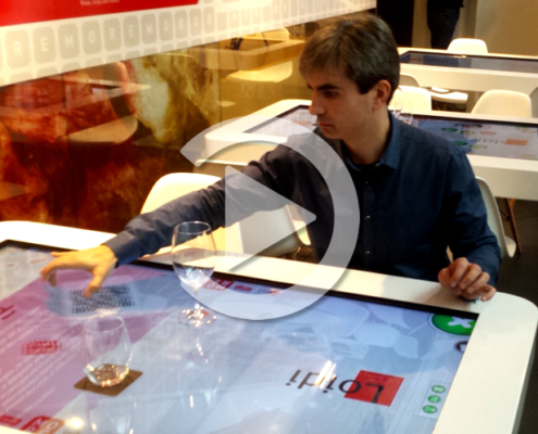 DigaliX presenta las múltiples aplicaciones de sus XTables en el sector Hotelero y muestra su asistente holográfico XHolo